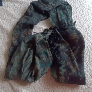 Elegant Green and Black Scarf